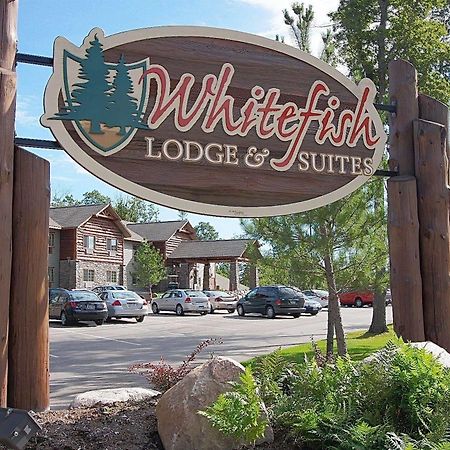 Whitefish Lodge And Suites Cross Lake Exteriör bild