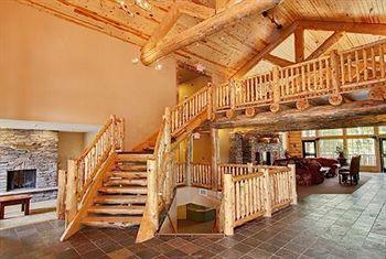 Whitefish Lodge And Suites Cross Lake Exteriör bild