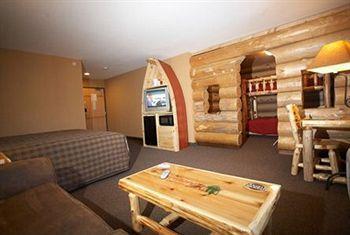 Whitefish Lodge And Suites Cross Lake Exteriör bild